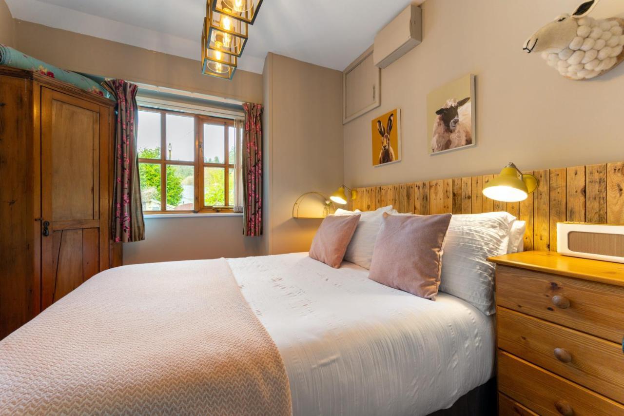 Romantic, Secluded In Woods, Cornwall Apartment Cardinham